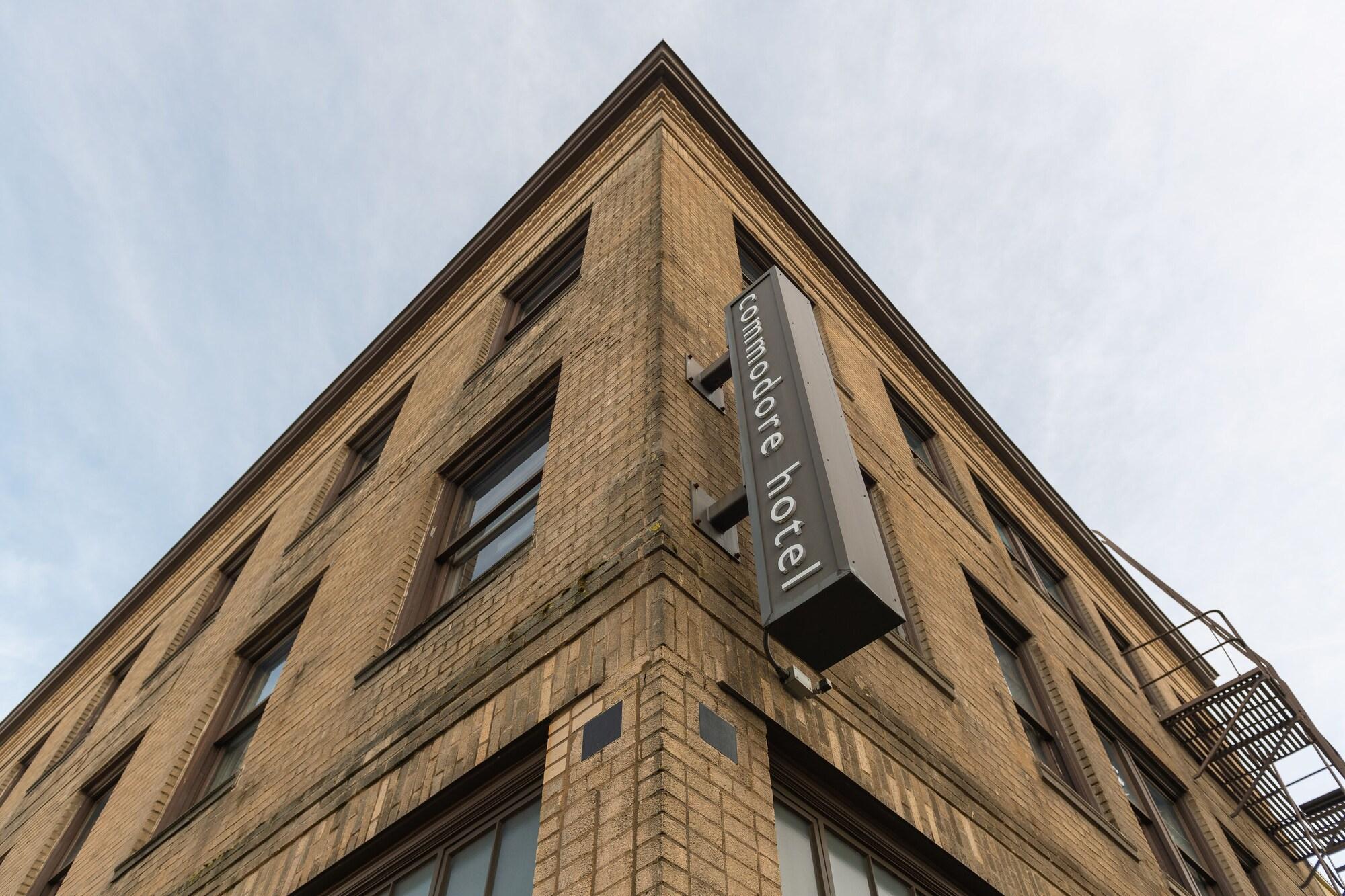 Commodore Hotel Astoria Exteriör bild